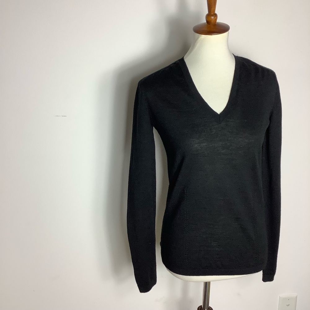 Hugo Triangle Neck pull over Sweater